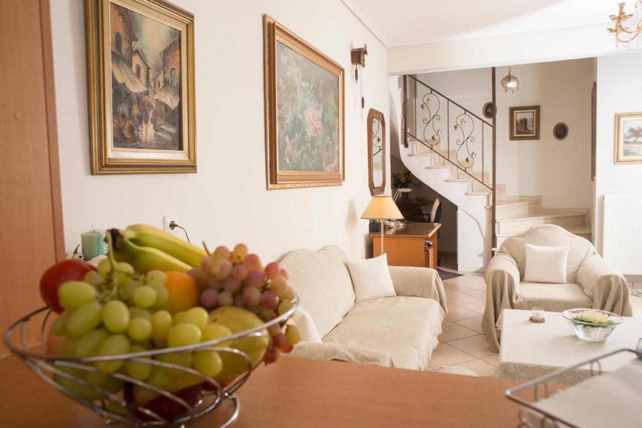 Maisonette With Garden In The Heart Of The Historical Kalamata Center Exteriör bild