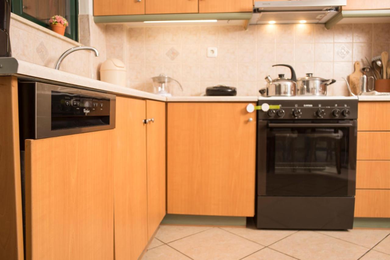 Maisonette With Garden In The Heart Of The Historical Kalamata Center Exteriör bild